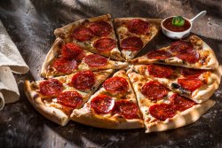 Pizza Calabrese image
