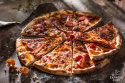 Pizza Canibale image