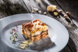 Lasagna cu foi de casă image