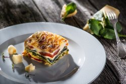 Lasagna cu foi de casa Verdure image
