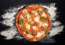 30% reducere Pizza Tonno image
