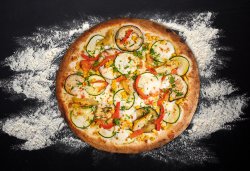Pizza Vegetarian Lovers image