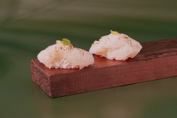 Scallop Nigiri image