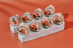 Spicy tuna roll image