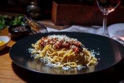 Alla bolognese image