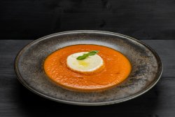 Tomatoes cream soup with basil  image