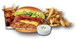 50% reducere: !!NOU!! My Own Crispy Chicken Burger XL Combo 800g image