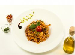 Taglioni cu fructe de mare image