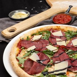 Pizza Bresaola e Rucola 32 cm image
