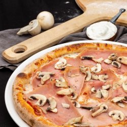 Pizza Prosciutto Funghi 32 cm image