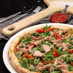 Pizza Tonno e Rucola 32 cm image
