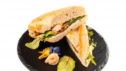 Sandwich cu Creveți și cremă de mascarpone image
