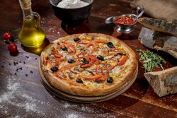 Pizza Vegetariană medie image