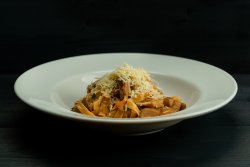 Tagliatelle with beef & boletus image