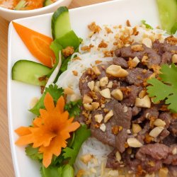  Bún bò Nam Bộ /Salată din sudul Vietnamului cu noodles și vită  image