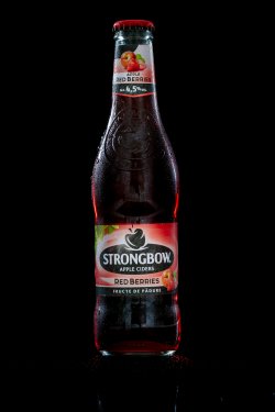Strongbow red 330 ml image