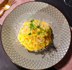 Risotto milanese  image