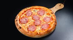 Pizza Quattro formaggi cu salam napoli 40 cm image