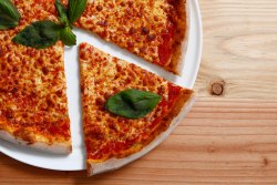 Pizza Margherita mare image