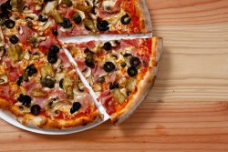 Pizza Quattro Stagioni mica image