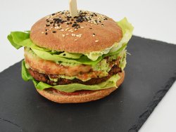 Burger vegan cu chiftea din seitan image