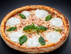 Pizza Margherita Bufala image