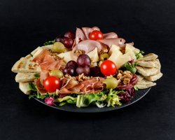 Platou mezeluri și brânzeturi italienești 600 gr image