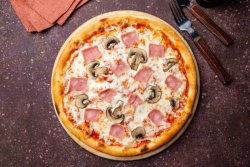 Pizza Prosciutto e Funghi image