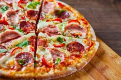 1+1| Pizza Udine image