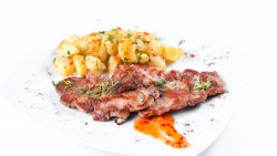 Ceafă de porc la grill image