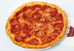 Pizza Calabrese image