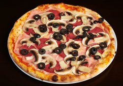 Pizza Quattro Staggione image