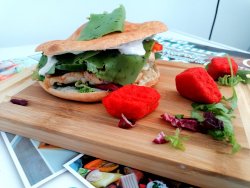Chicken & Pesto Burger cu nuggets de brânză Habanero image