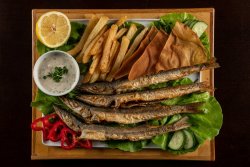 Platou cu pește Malifa și cartofi prăjiți image