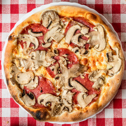 08. Pizza Funghi Salami 40 m image