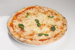 Pizza Margherita image