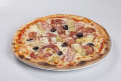 Pizza Quattro Stagioni image