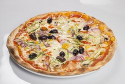 Pizza Vegetariană image