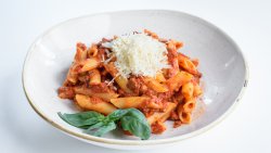 Spaghetti bolognese image