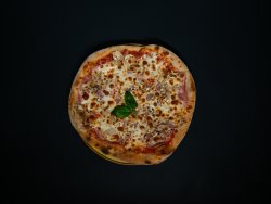 Prosciutto e funghi image