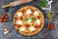 Pizza Margherita 1+1 image