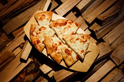 Focaccia cu cașcaval image