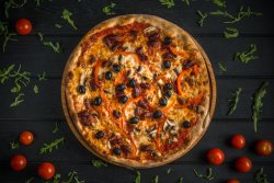 Pizza   Rossoneri  - medie image