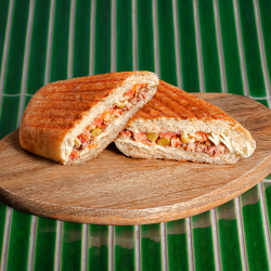 Tuna sandwich image