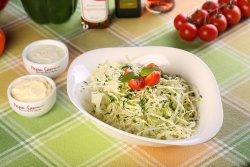 Salată de varză dulce image
