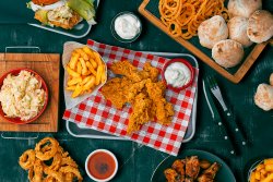 30% REDUCERE: Meniu Crispy Big Mama image