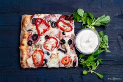 Pizza la felie quattro stagioni image