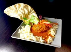 Curry de pui cu orez basmatic image