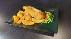 Fish and chips cu sos tartar image