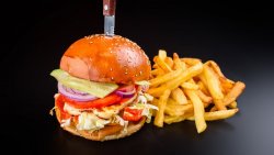 Spicey Hallomi Burger image